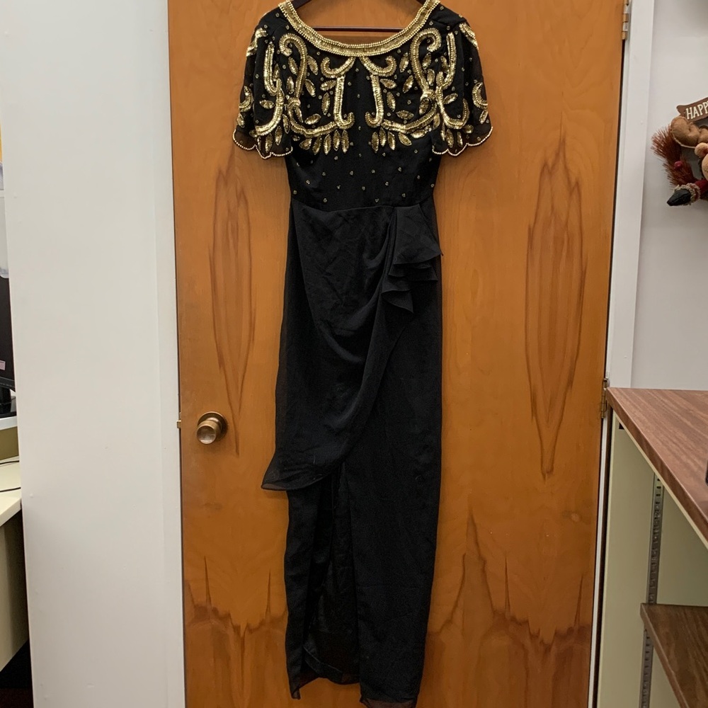 🍀5 for $25🍀 Virgos Lounge Black Dress with Gold Beading